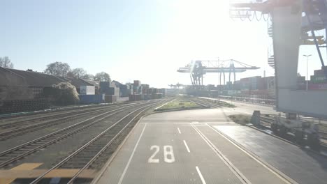 Faszinierende-Sicht-Auf-Den-Hafen-Von-Mannheim,-Ein-Knotenpunkt-Von-Industrie-Und-Welthandel