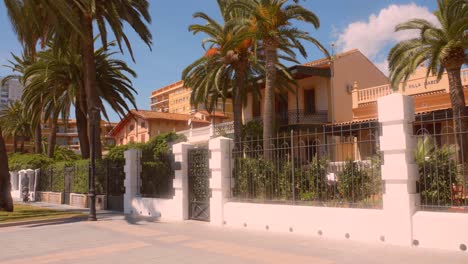 Costa-del-Azahar-Promenade-Lined-With-Heritage-Villas-In-Benicassim,-Spain