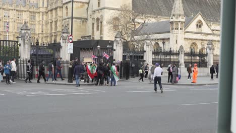 Protesters-at-Palace-of-Westminster-Back-Entrance