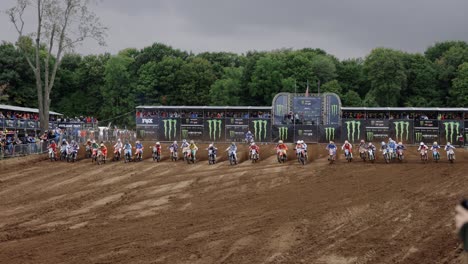 Motocross-Race-Dirt-Track-Start-Redbud