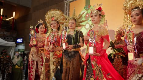 Indonesian-fashion-show-showcasing-different-traditional-costumes-from-different-areas