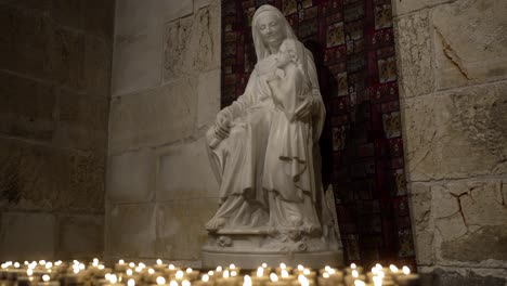 Statue-of-Mary-inside-the-church-of-St
