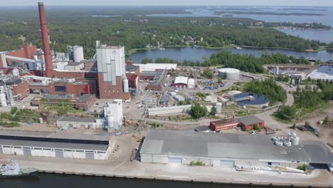 Stora-Enso-Sunila-Pulp-Mill-and-its-port-facilities