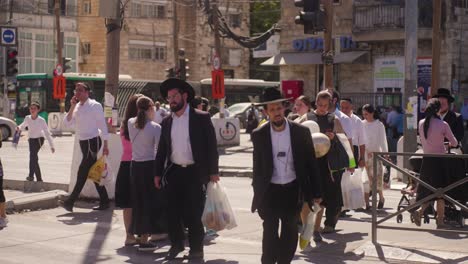slow-motion,-pedestrian-crossing,-downtown-in-Jerusalem
