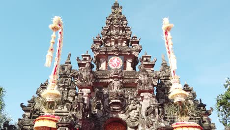 Balinese-Gate-Entrance-of-Ardha-Candra-Open-Theater-in-Denpasar-Bali-Indonesia,-Artistic-and-Cultural-Stage