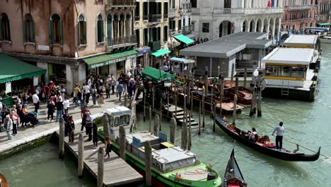 Rialto-Ferry-Terminal-Along-With-Gondola-Service-Piers-In-Venice