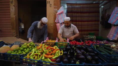 Traditioneller-Marktplatz-Mit-Verschiedenen-Gemüsesorten-In-Ghardaia-Im-M&#39;zab-Tal,-Algerien