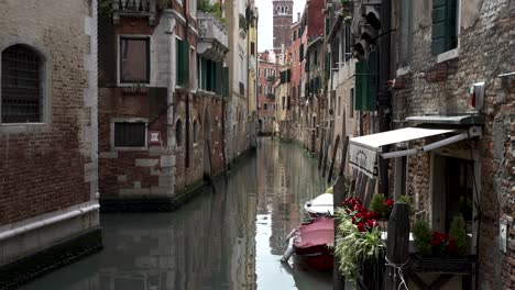 Idyllic-Charming-View-Of-Narrow-Venice-Canal