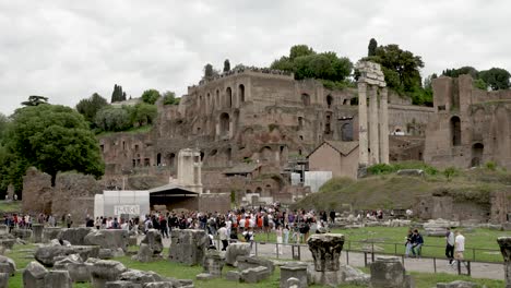 Tourists-Exploring-The-Grounds-At-The-Roman-Forum-On-Overcast-Day
