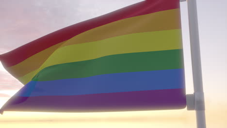 Regenbogen-LGBT-Flagge-Am-Himmel-Bei-Sonnenuntergang