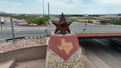 Texas-Es-El-Estado-De-La-Estrella-Solitaria.