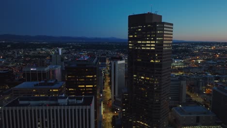 Denver,-Colorado-during-blue-hour-sunrise