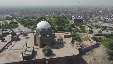 Aerial-view-of-the-Tomb-of-Hazrat-Shah-Rukn-e-Alam-in-Multan-City-in-Punjab,-Pakistan
