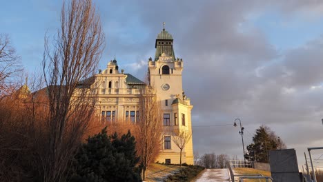 Panning-shot-of-town-hall-of-Slezska-Ostrava-city-district-at-sunset-in-winter-season