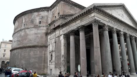 Tourists-And-People-At-Piazza-Della-Rotonda-Outside-The-Pantheon