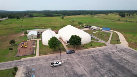 Aerial-footage-of-the-Grace-Fellowship-Church-in-Lampsas-Texas