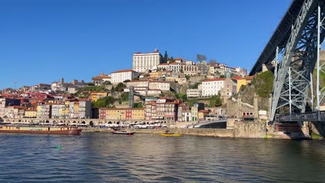Douro-River-in-Porto-under-the-Dom-Luis-Bridge