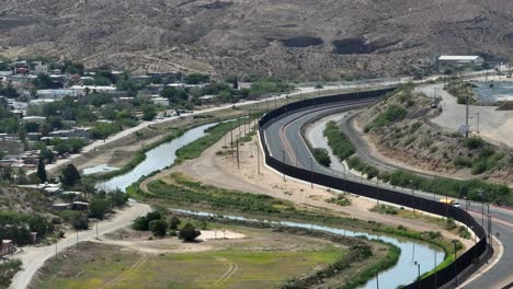 Rio-Grande-and-Trumps-Wall-secure-the-Mexican-border