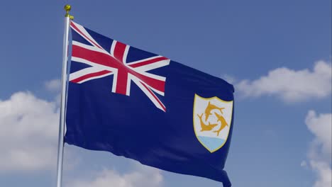 Flagge-Von-Anguilla-Bewegt-Sich-Im-Wind-Mit-Einem-Klaren-Blauen-Himmel-Im-Hintergrund,-Wolken-Bewegen-Sich-Langsam,-Fahnenmast,-Zeitlupe