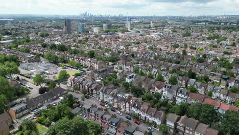 Walthamstow,-East-London,-Vereinigtes-Königreich,-Straßen-Und-Häuser,-Drohne,-Luftaufnahme