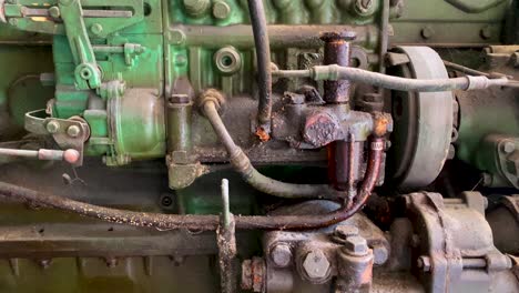 Old-and-rusty-genset-machine,-generator,-close-up-view