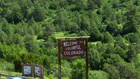Welcome-to-Colorful-Colorado-sign