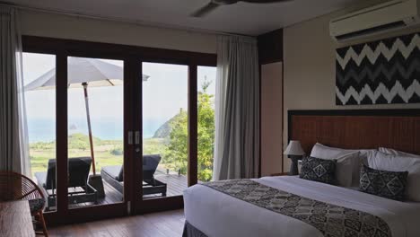 Luxury-bedroom-villa-in-tropical-paradise