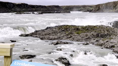 Islandia---Círculo-Dorado---Obras-Maestras-De-La-Naturaleza:-Las-Impresionantes-Cascadas-Del-Círculo-Dorado