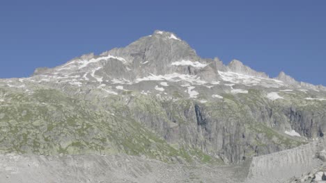 Picos-De-Montaña-Nevados-En-El-Glaciar-Del-Ródano,-En-Suiza