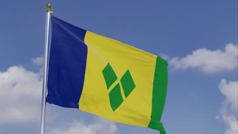 Bandera-De-San-Vicente-Y-Las-Granadinas-Moviéndose-En-El-Viento-Con-Un-Cielo-Azul-Claro-En-El-Fondo,-Nubes-Moviéndose-Lentamente,-Asta-De-Bandera,-Cámara-Lenta