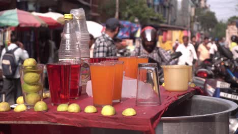 Such-sherbets-or-drinks-are-sold-on-the-streets-of-Calcutta-during-summer