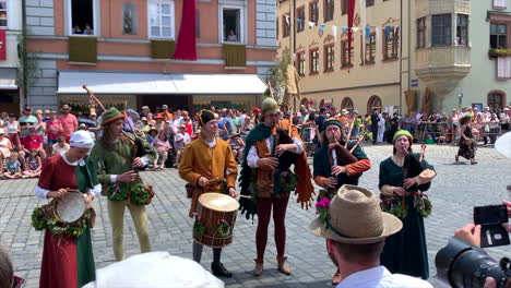Musicians-at-the-Parade-at-the-Landshut-wedding,-a-historical-celebration-of-1475-that-is-reenacted-every-4-years,-Landshut,-Germany