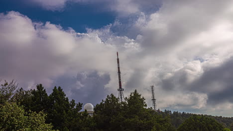 Signalturm-Oder-Mobilfunkmast