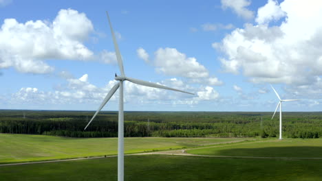 Static-shoot-of-wind-turbine-from-back-against-blue-sky