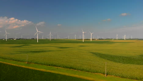 Steigende-4K-Luftaufnahmen-Von-Windkraftanlagen-Für-Grüne-Erneuerbare-Energie