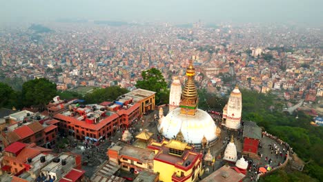 Vista-Aérea-De-La-Estupa-Swayambhunath-En-Nepal