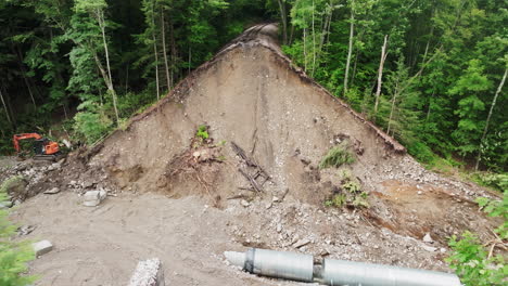Aerial-View-of-Abruptly-Ending-Railroad-Tracks-Gap-in-Ludlow-Vermont,-Aftermath-of-2023-Flooding