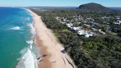 Waves-Onto-Golden-Sand-Of-Yaroomba-Beach-In-The-Sunshine-Coast-Region,-QLD-Australia