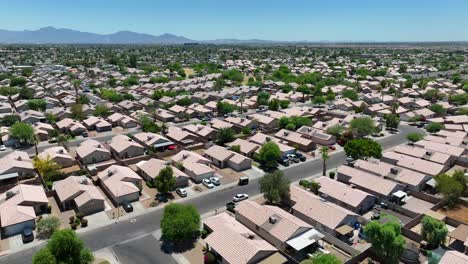 New-housing-development-in-southwest-USA