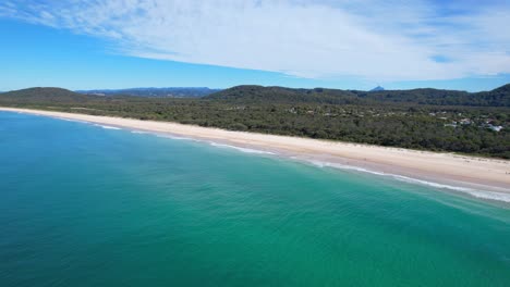 A-Perfect-Day-at-Cabarita-Beach,-Tweed-Shire,-Bogangar,-Northern-Rivers,-New-South-Wales,-Australia-Aerial-Shot