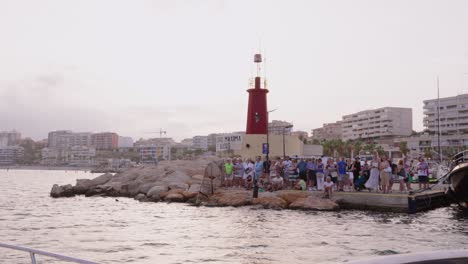 public-of-the-Procession-of-boats-on-the-Day-of-the-Virgen-del-Carmen