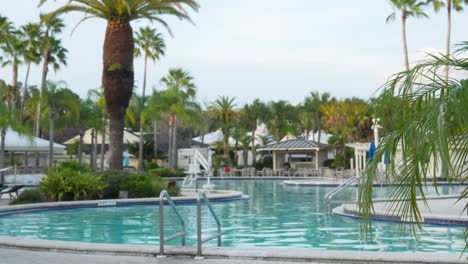 Florida-Resort-Super-Piscina-En-El-Verano