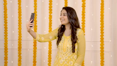 Indian-girl-wishing-Happy-Diwali-on-video-call