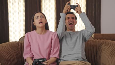 Indian-husband-beats-wife-in-video-game