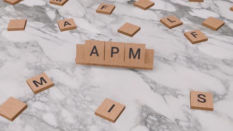 APM-Wort-Auf-Scrabble