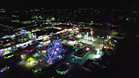 Night-view-of-a-mexican-fair-in-Veracruz,-Mexico