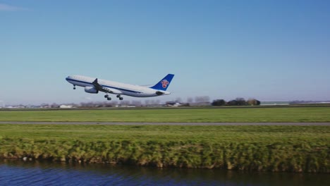 South-China-Airlines-plane-taking-off-at-Amsterdam-Schiphol-Airport