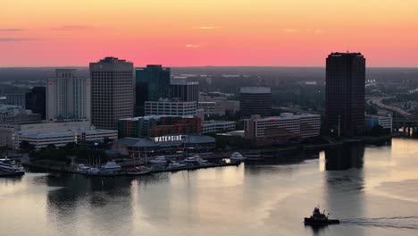 Tugboat-Passing-the-Norfolk-Virginia-Waterfront-right-before-sunrise