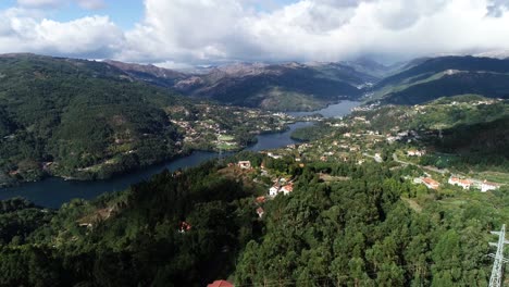 Nationalpark-Gerês-In-Portugal-Luftaufnahme