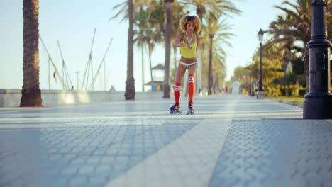 Sexy-Roller-Girl-Skating-on-Exotic-Promenade